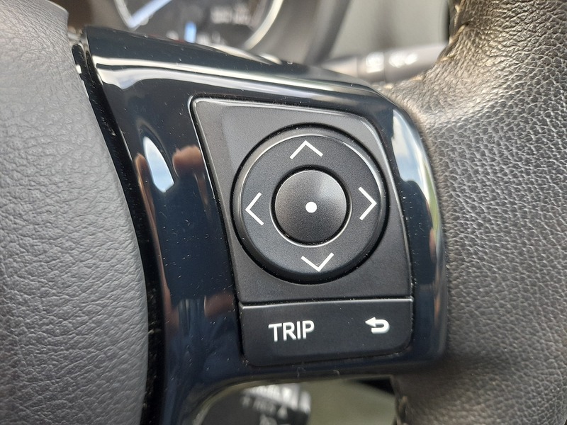 Toyota Yaris VVT-h Icon - U151363