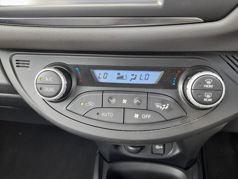 Toyota Yaris VVT-h Icon - U151363