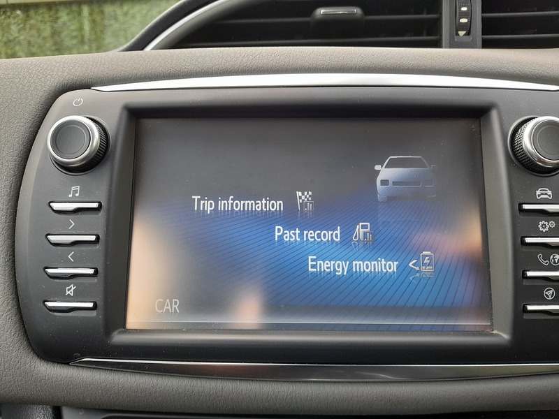 Toyota Yaris VVT-h Icon - U151363