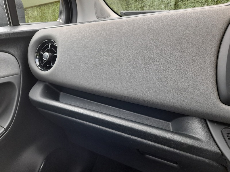 Toyota Yaris VVT-h Icon - U151363