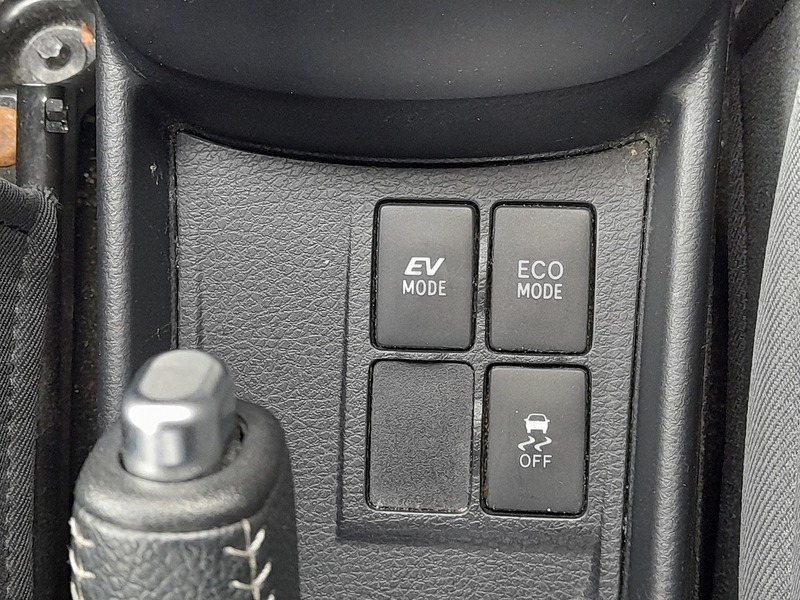 Toyota Yaris VVT-h Icon - U151363