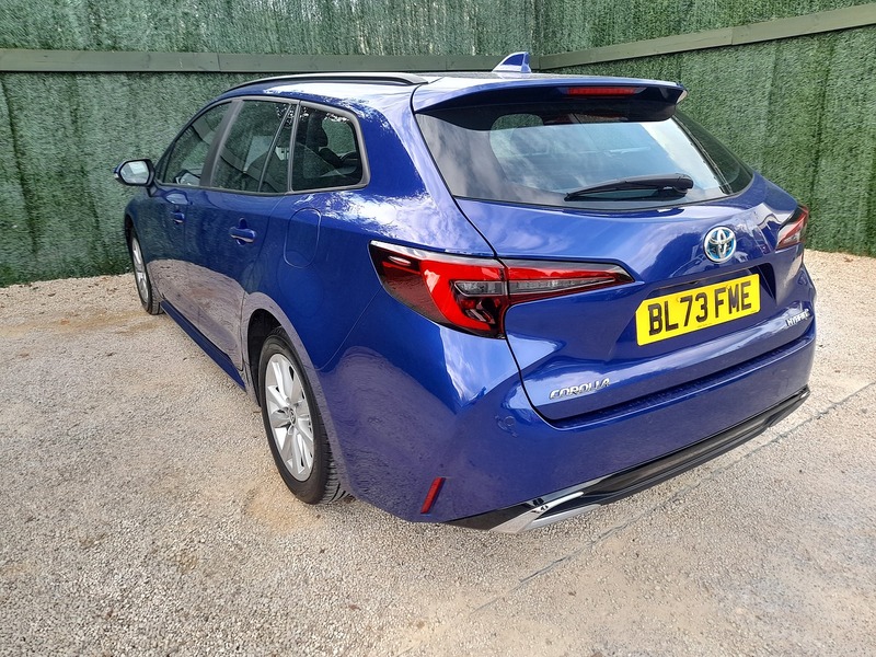 Toyota Corolla VVT-h Icon - U151373