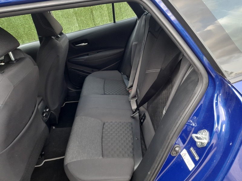 Toyota Corolla VVT-h Icon - U151373