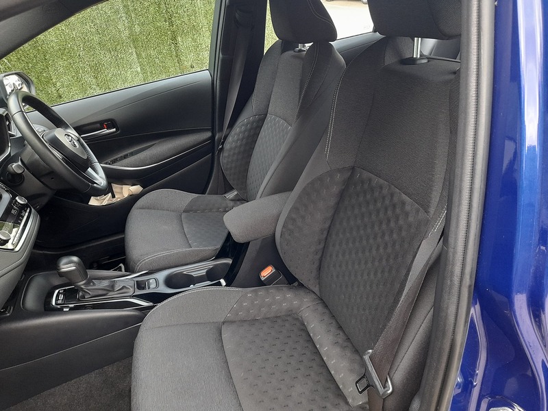 Toyota Corolla VVT-h Icon - U151373