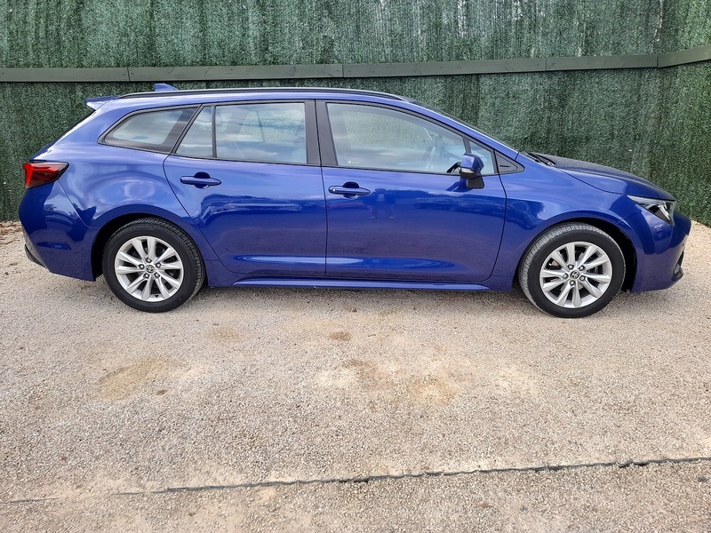 Toyota Corolla VVT-h Icon - U151373