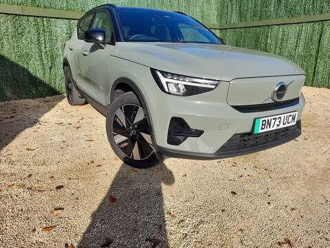 Volvo XC40 2.0 T5 R-Design Plus Saloon 4dr Petrol Auto Euro 6 (s/s) (250 ps)