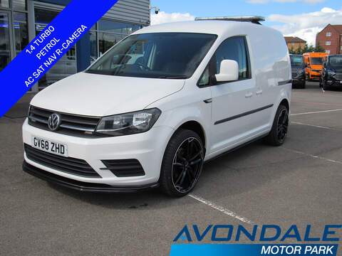 Volkswagen Caddy TDI T28 Highline NO VAT DAY CAMPER VAN WITH HEATER AND SMART BED 2.0 5dr Panel Van Manual Diesel