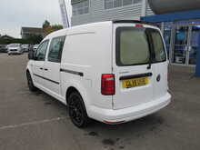 Volkswagen Caddy Maxi TDi C20 Maxi Kombi Van with Sat Nav Air con 5 seats 2.0 5dr Combi Van Manual Diesel - U11303
