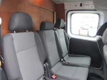 Volkswagen Caddy Maxi TDi C20 Maxi Kombi Van with Sat Nav Air con 5 seats 2.0 5dr Combi Van Manual Diesel - U11303