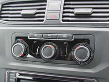 Volkswagen Caddy Maxi TDi C20 Maxi Kombi Van with Sat Nav Air con 5 seats 2.0 5dr Combi Van Manual Diesel - U11303