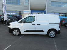 Peugeot Partner 1000 PureTech Professional Petrol Euro 6 Van 1.2 5dr Panel Van Manual Petrol - U11311