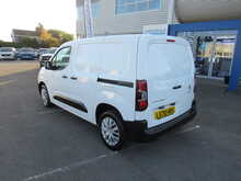 Peugeot Partner 1000 PureTech Professional Petrol Euro 6 Van 1.2 5dr Panel Van Manual Petrol - U11311