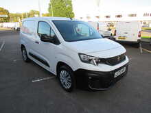 Peugeot Partner 1000 PureTech Professional Petrol Euro 6 Van 1.2 5dr Panel Van Manual Petrol - U11311