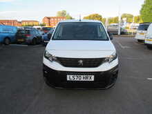 Peugeot Partner 1000 PureTech Professional Petrol Euro 6 Van 1.2 5dr Panel Van Manual Petrol - U11311