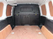 Peugeot Partner 1000 PureTech Professional Petrol Euro 6 Van with low miles 1.2 5dr Panel Van Manual Petrol - U11313