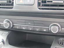 Peugeot Partner 1000 PureTech Professional Petrol Euro 6 Van with low miles 1.2 5dr Panel Van Manual Petrol - U11313