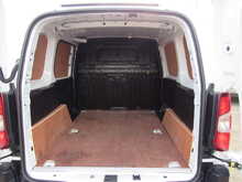 Peugeot Partner 1000 PureTech Professional Petrol Euro 6 Van 1.2 5dr Panel Van Manual Petrol - U11314