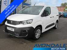 Peugeot Partner 1000 PureTech Professional 1.2 PETROL WITH AIR CON CRUISE 1.2 5dr Panel Van Manual Petrol - U11316