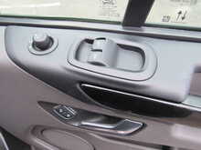 Ford Transit Custom 320 EcoBlue Limited SWB 5 SEAT AUTOMATIC KOMBI VAN 170 BHP 2.0 5dr Combi Van Automatic Diesel - U11329