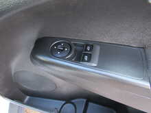 Ford Transit Courier 1.5 TDCi Trend Panel Van 5dr Diesel Manual L1 Euro 6 (100 ps) 1.5 5dr Panel Van Manual Diesel - U11344