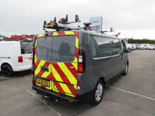 Renault Trafic 2.0 dCi Blue LL30 Extra Panel Van 5dr Diesel Manual L2 H1 Euro 6 (s/s) (130 ps) - U11347