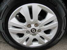 Renault Trafic 2.0 dCi Blue LL30 Extra Panel Van 5dr Diesel Manual L2 H1 Euro 6 (s/s) (130 ps) - U11347