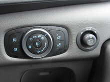 Ford Transit 350 L4 Diesel RWD 2.0 170 BHP Limited Van with sat nav twin side doors r-camera 2.0 5dr Panel Van - U11426