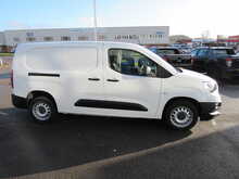 Vauxhall Combo Turbo D 2300 Dynamic LWB Euro 6 Van with air con twin side doors 1.5 4dr Panel Van Manual Diesel - U11443