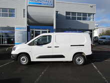 Vauxhall Combo Turbo D 2300 Dynamic LWB Euro 6 Van with air con twin side doors 1.5 4dr Panel Van Manual Diesel - U11443