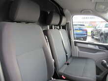 Volkswagen Transporter TDI T28 Trendline Euro 6 LWB Van with AC SAT NAV ideal Camper day van 2.0 5dr Panel Van Manual - U11445