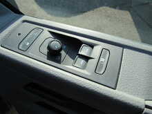 Volkswagen Transporter 2.0 TDI T28 Highline Panel Van 5dr Diesel Manual FWD SWB Euro 6 (s/s) (110 ps) - U11458