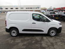 Peugeot Partner BlueHDi 1000 Professional Premium + Euro 6 White Van 1.5 5dr Panel Van Manual Diesel - U11474