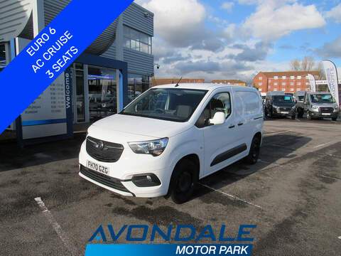 Vauxhall Combo 1000 PureTech Professional Petrol Euro 6 Van 1.2 5dr Panel Van Manual Petrol