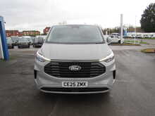 Ford Transit Custom 320 EcoBlue Limited L2 LWB 170 BHP 6 SEAT KOMBI DOUBLE CAB SAT NAV R-CAMERA 2.0 5dr Combi Van - U11499