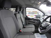 Ford Transit Custom 320 EcoBlue Limited L2 LWB 170 BHP 6 SEAT KOMBI DOUBLE CAB SAT NAV R-CAMERA 2.0 5dr Combi Van - U11499