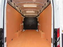 Ford Transit 350 EcoBlue Limited L4 H3 XLWB 165 BHP RWD VAN WITH TWIN SIDE DOORS NAV TOW BAR 2.0 5dr Panel Van - U11518