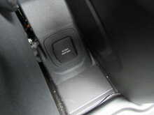 Ford Transit 350 EcoBlue Limited L4 JUMBO 165 BHP RWD HIGH SPEC VAN 2.0 5dr Panel Van Manual Diesel - U11523