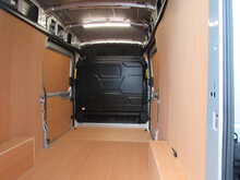 Ford Transit 350 EcoBlue Limited Automatic L3 H3 165 BHP NAV TOW BAR TWIN SIDE DOORS EURO 6 VAN 2.0 5dr Panel Van - U11525