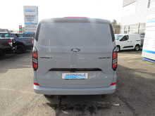 Ford Transit Custom 2.0 320 EcoBlue Limited Crew Van Double Cab 5dr Diesel Auto L2 H1 Euro 6 (s/s) (170 ps) - U11530
