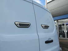 Ford Transit Connect 1.5 TDCi 220 Panel Van 5dr Diesel Manual L1 H1 (124 g/km, 99 bhp) - U11561