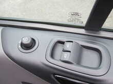 Ford Transit Custom 320 EcoBlue Limited 6 seats kombi dcb automatic sport predator styled 170 bhp 2.0 5dr Combi Van - U11590