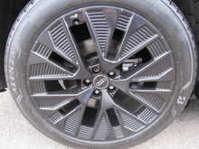 Audi Q8 e-tron Black Edition Quattro Family SUV 4x4 0.0 5dr SUV Automatic Electric - U11593