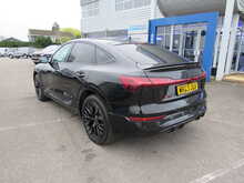 Audi Q8 e-tron Black Edition Quattro Family SUV 4x4 0.0 5dr SUV Automatic Electric - U11593