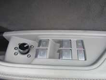 Audi Q8 e-tron Black Edition Quattro Family SUV 4x4 0.0 5dr SUV Automatic Electric - U11593