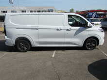 Ford Transit Custom 320 EcoBlue Limited L2 LWB AUTOMATIC 170 BHP ELECTRIC TOW BAR NAV 2.0 5dr Panel Van Automatic Diesel - U11618