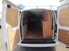Volkswagen Caddy Maxi 2.0 TDI C20 Commerce Plus Panel Van 6dr Diesel Manual LWB Euro 6 (s/s) (102 ps) - U11619