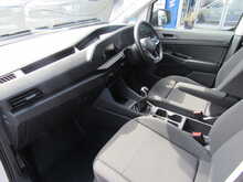 Volkswagen Caddy Maxi 2.0 TDI C20 Commerce Plus Panel Van 6dr Diesel Manual LWB Euro 6 (s/s) (102 ps) - U11619