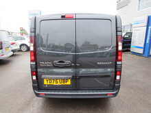 Renault Trafic 2.0 dCi Blue LL30 Extra Sport Crew Van Double Cab 6dr Diesel Auto L2 H1 Euro 6 (s/s) (170 ps) - U11627