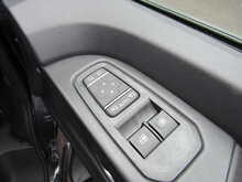 Renault Trafic 2.0 dCi Blue LL30 Extra Sport Crew Van Double Cab 6dr Diesel Auto L2 H1 Euro 6 (s/s) (170 ps) - U11627