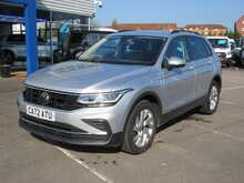 Volkswagen Tiguan 1.4 TSI 13kWh Life SUV 5dr Petrol Plug-in Hybrid DSG Euro 6 (s/s) (245 ps) - U11635